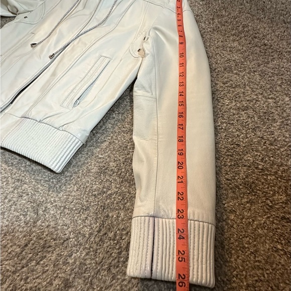 Wilson's Genuine White Leather Hoodie Jacket Woman's Size Large Zipper Front - Picture 14 of 16